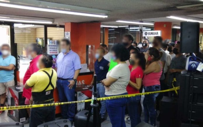 evitan clausura de negocio en tampico