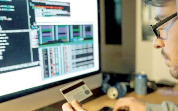 1-LADRON-CIBERNETICO-770x470 (1)