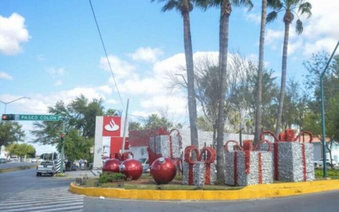 adornos navideños nuevo laredo