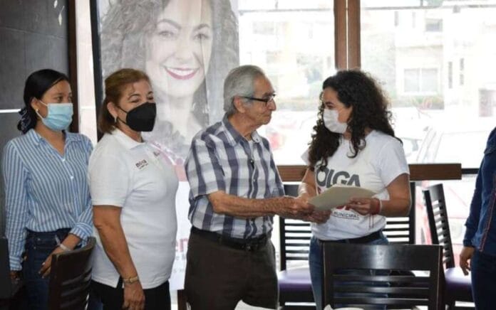 La candidata reiteró su apoyo al colegio (1)