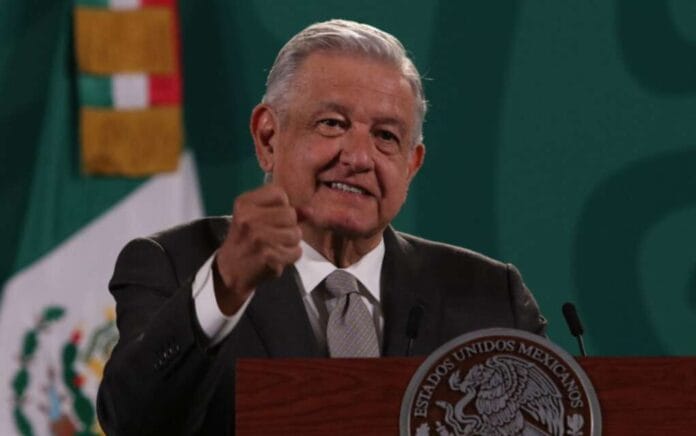 1AMLO (3)