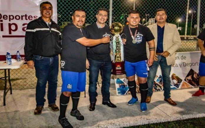 2deb32b0-1337-4a70-985b-2f94d1222533 (2)