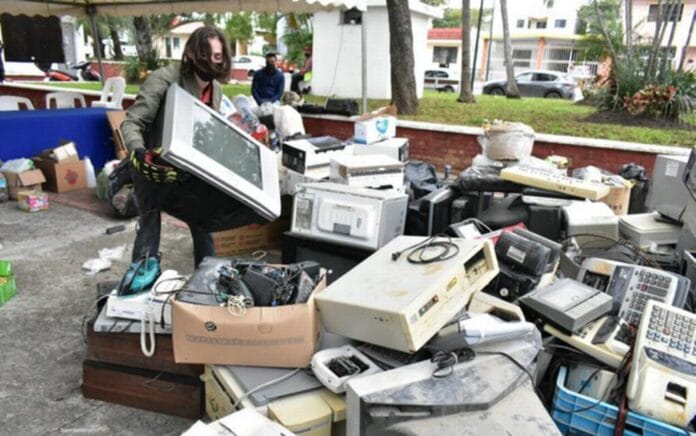 Alertan por aumento de basura electrónica (1)