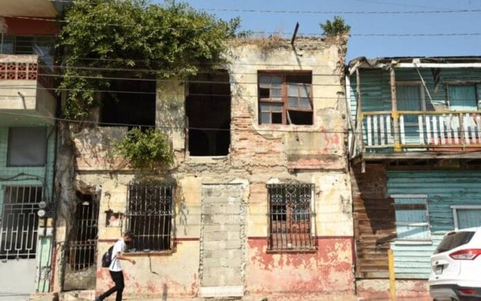 Tampico incluye a los edificios abandonados en el Atlas de Riesgo