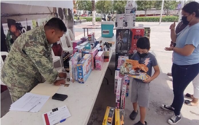 Todo-un-exito-la-campana-de-canje-de-armas