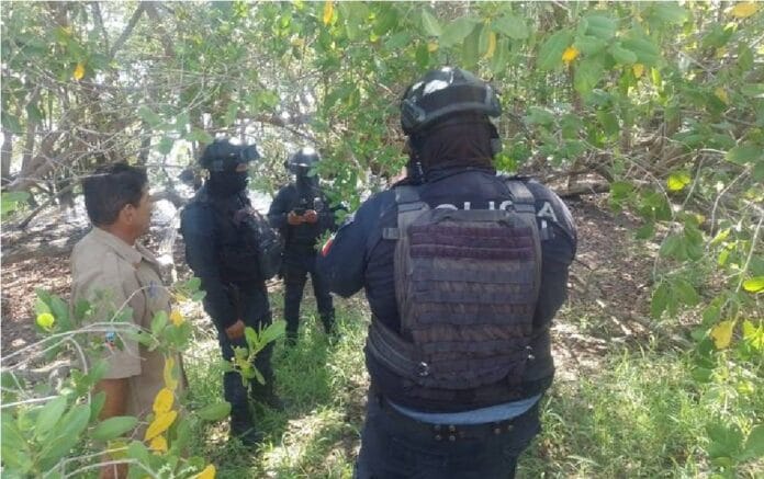 Evitan que hombre se metiera a bañar en la laguna del Carpintero