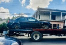 Prohibirán a grúas retiro de autos con conductor presente