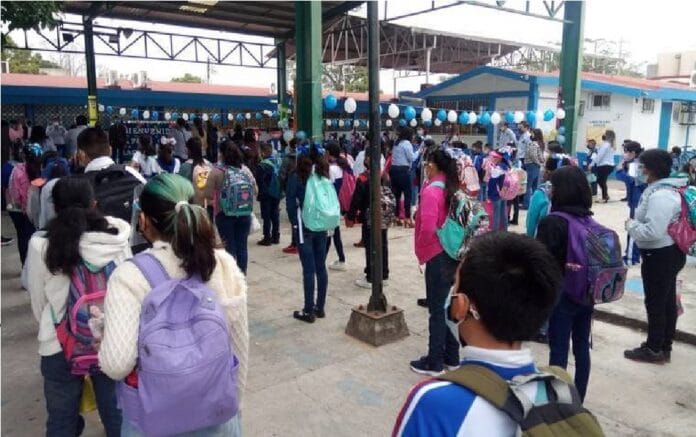 Uso de cubrebocas será esencial en el regreso a clases en Tamaulipas