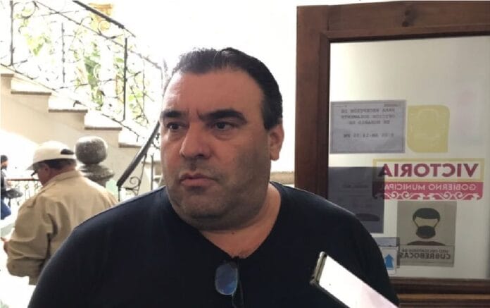 livio flores-750x563