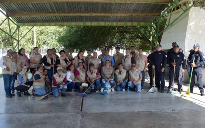 8b781141-c721-456f-a140-bf0254d3f879