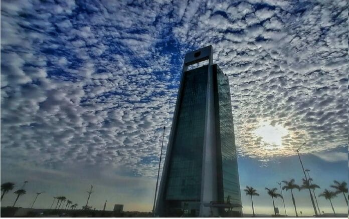 f42348a8-e752-4270-a499-3d281c1d6249