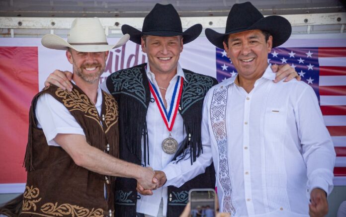 137f6fad-3e11-4b00-826a-750a17eef273