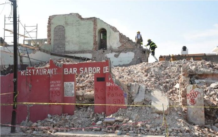 Demolición ilegal deja dos muertos en Tampico, Fiscalía investiga el derrumbe