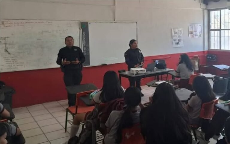 Con talleres informativos GE de Género previene adicciones y acoso escolar