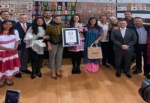 Récord Guinness de bordado logran artesanas y artesanos de todo México