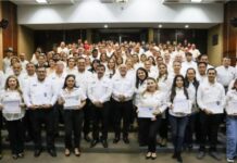 Rector de la UAT entrega certificados CERTIPORT a docentes