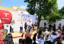 Preside Américo Villarreal oficinas de Radio Tamaulipas