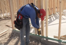 Constructores de Texas alzan la voz por impacto de operativos migratorios