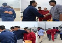 Joven Antonio Gámez-Cuéllar sale del centro de detención en Raymondville