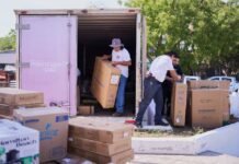 Entregan apoyos a familias de la zona conurbada