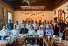 Diputado Víctor García sostiene encuentros con ciudadanos y empresarios