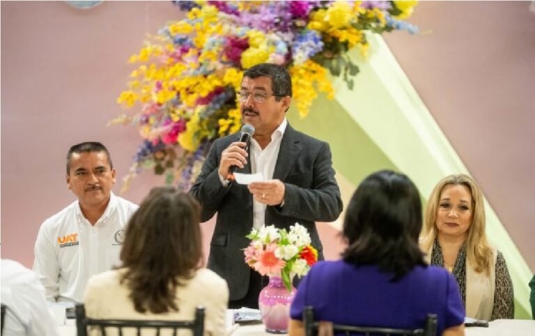 UAT celebra el Día de las Madres