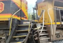Se impactan dos locomotoras en Nuevo Laredo