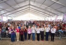 Américo y María celebran Día de las Madres en Abasolo