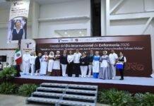 Entrega Americo Villarreal reconocimientos en Día Internacional de la Enfermería