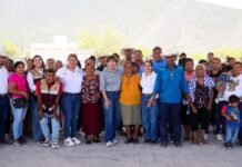 Entregan apoyos a familias de Bustamente