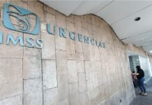 En estado crítico mecánico tras explosión durante reparación de tráiler