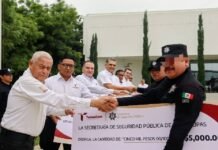 Realizan entrega de estímulos económicos por aseguramiento de armas