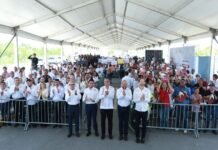 Inaugura Américo Villarreal obra vial y entrega escrituras