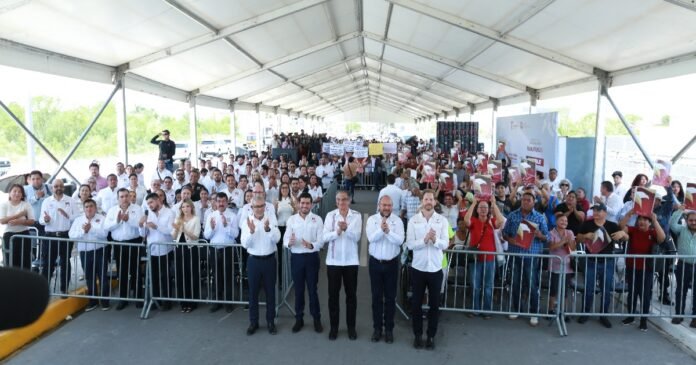 145-2026.-Inaugura Américo obra vial y entrega escrituras a familias matamorenses (3)