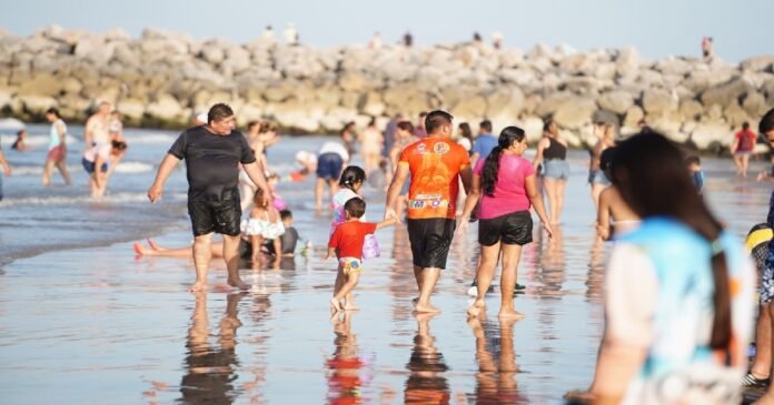 STU-170-2026.- Tamaulipas te invita a descubrir el encanto de las playas del Golfo de México (2)